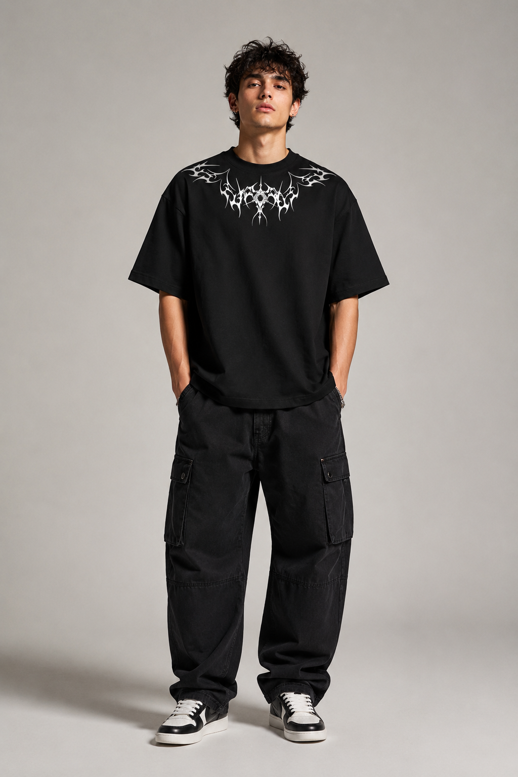 BLACK SWORD FIT OVERSIZED T-SHIRT